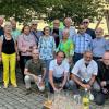 Im Gutshof in Gelchsheim: Der Abiturjahrgang 1973 bei der Jubiläumsfeier „50 Jahre Abitur“.
