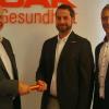 Stabübergabe (von rechts): Hermann Zeißner (Leiter der Serviceregion Nordbayern DAK-Gesundheit), David Hupp und sein Vorgänger Michael Freimann.