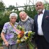 Bürgermeister Bertram Werrlein sah es als besondere Ehre, dem Ehepaar Eleonore und Richard Zorn zum 70. Ehejubiläum gratulieren zu dürfen. Er überbrachte einen Blumenstrauß und ein Präsent.