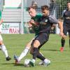 Shaban Rugovaj (TSVForst, vorne rechts) im Duell mit Niklas Wendel vom TSV Abtswind II.