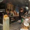Besonders beliebt sind im Bar & Lounge im  Hotel Rhönkitz außergewöhnliche Cocktails wie „Basil Smash“. Die Sirupsorten für die Cocktails werden selbst hergestellt.