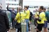 Zu Gast bei Lothar Vormwald (links) in seinem Isolatorenmuseum: Mitglieder des Landesverbands für erneuerbare Energien Nordrhein-Westfalen legten auf ihrer Radtour "Energiewende erFAHREN 2023" Stopp in Lohr ein. 