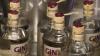 Eine Flasche Gin (Archivbild) wurde einem Maler zum Verhängnis.