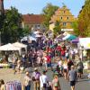 Zum Marktfest zog es zahlreiche Menschen bei bestem Wetter in die Gaugemeinde.