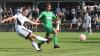 Max Grimm (links) erzielt in dieser Szene den Ausgleich zum 2:2 für den FC Strahlungen im Derby gegen den TSV Großbardorf II (rechts Hannes Stuhl). Nach einer furiosen zweiten Halbzeit bejubeln die Strahlunger am Ende einen 5:2-Heimsieg.