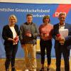 Der DGB hat die MSP-Direktkandidaten nach Karlstadt auf den "heißen Stuhl" eingeladen (von links):  Moderator Martin Schwarzkopf, Pamela Nembach (SPD), Simon Ruck (FDP), Anja Baier (Grüne), Thorsten Schwab (CSU) und Moderator Björn Wortmann.