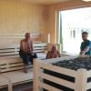 Barbara Wagner, Artur Götz und Heribert Schuster sind Stammgäste der Sauna des Saaletalbades.