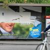 Beschädigte Wahlplakate gibt es auch zur Landtagswahl, wie hier in der Würzburger Innenstadt. Eine Kandidatin der CSU hat jetzt auf Schmierereien an einem ihrer Wahlplakate mit einer außergewöhnlichen Aktion reagiert.