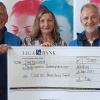 Über die Spende der Firma Coatinc an den Förderverein der Bahnhofsmission freuen sich: Michael Lindner-Jung (Bahnhofsmission, von links), Susanne Kolb (Coatinc) und Helmut Lang (Förderverein Bahnhofsmission).