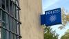 Das Gebäude der Kitzinger Polizei ist in einem traurigen Zustand. Sichtbar von außen: bröckelnder Putz und Feuchtigkeitsschäden.