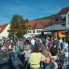 Ein herrlicher Altweibersommertag und das Angebot der Geschäftsleute und Fieranten zog knapp 4000 Besucher zum Michaelsmarkt nach Burgsinn.