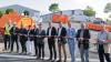 Gemeinsam mit der Geschäftsführung der Firma Inast, Vertreterinnen und Vertretern aus dem Kreistag sowie Mitarbeitern des AWMT haben Landrat Christoph Schauder und Erster Landesbeamter Florian Busch den neuen Recyclinghof im Industriepark A 81 offiziell eingeweiht.