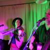 Das Duo "Noble Savages" präsentierte im "Pizzablitz" handgemachte, emotionale Musik. Das Duo "Noble Savages" präsentierte im "Pizzablitz" handgemachte, emotionale Musik.