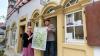 Claire Wimmer und Joachim Koch laden zu den Tagen des offenen Ateliers nach Ochsenfurt zu Malerei und Plastiken in der Werkstatt-Galerie 11m². Im Bild: Women Pond.