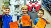 Die jüngsten Sieger in der U8: vl Moritz Benischke (München) 2. Platz, Johann Korwitz (Heidenau) 1. Platz, Vitus Siegel (Würzburg) 3. Platz.