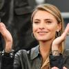 Sophia Thomalla im Juli als Zuschauerin auf der Tribüne beim Tennisturnier in Hamburg. Auf Instagram macht sie die unterfränkische  Unionspolitikerin Dorothee Bär für AfD-Wahlerfolge mitverantwortlich.