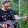 Der Singer- und Songwriter Matze Rossi spielt am 25. Dezember im Schweinfurter Stattbahnhof.