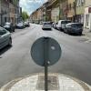 Blick vom Kornmarkt aus in den nördlichen Teil der Bauerngasse in Schweinfurt. Der Bauausschuss vertagte erneut eine Entscheidung über die Vorschläge zur Sanierung des südlichen Teils der Straße, weil er eine Gesamtplanung einfordert. Blick vom Kornmarkt aus in den nördlichen Teil der Bauerngasse in Schweinfurt. Der Bauausschuss vertagte erneut eine Entscheidung über die Vorschläge zur Sanierung des südlichen Teils der Straße, weil er eine Gesamtplanung einfordert.
