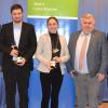 Auszeichnung der Rhöner Kreissieger der Aktion „Danke Schiri“ 2023/24 (von links): Michael Walter (Bezirks-Schiedsrichterobmann), Thomas Habermann (Kreissieger Kategorie U50), Manuela Kraus (Kreis-/Bezirkssiegerin Kategorie weiblich), Harald Schreiber (Kreis-Schiedsrichterobmann Rhön), Jürgen Pfau (Bezirks-Vorsitzender/Vizepräsident).