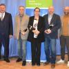 Die Ausgezeichneten aus dem Fußballkreis Schweinfurt der Aktion „Danke Schiri“ 2023/24 (v.l.): Michael Walter (Bezirks-Schiedsrichterobmann), Heinrich Keller (Kreis-Schiedsrichterobmann Schweinfurt), Herbert Söllner (Kreis-/Bezirkssieger Kategorie Ü50), Marlies Hornung (Kreissiegerin Kategorie), Frank Bühl (Kreissieger Kategorie U50), Christian Wetz (Gruppen-Schiedsrichterobmann Haßberge), Jürgen Pfau (BFV-Vizepräsident).