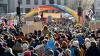 Mehrere tausend Bürgerinnen und Bürger beteiligten sich an einem Protestmarsch gegen Rechtsextremismus und die Politik der AfD in Schweinfurt. Aufgerufen hatte dazu das Bündnis "Schweinfurt ist bunt".