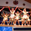 Bunt und abwechslungsreich ging es bei der Prunksitzung des Faschingsclub Helmstadt zu. Wortbeiträge wechselten sich mit fantasievollen Tänzen ab.