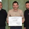 Bei der Übergabe (von links): Nenad Kunst (MFK GmbH), Andreas Wenisch (Vorstand KJR MSP) und Dejan Kostic (MFK GmbH).