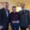 Im Bild Ortsvorsitzender Helmut Luff, 50 Jahre Mitglied beim Bayerischen Soldatenbund Lorenz Hahn, Kreisvorsitzender Günter Neundorf.
