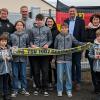 Im Bild von links: Vorständin Julia Burkard, Johann Werner, Jugendleiter Fußball Dieter Werner, Laurens Burkard, Weltmeisternationaltrainer U17 Christian Wück, Ben Seifert, Vorständin Sandra Östreicher, Finn Lutz, Bürgermeister Jens Machnow, Vorständin Karoline Reichert, Anton Werner, Ehrenvorstand Wolfgang Wenzel. Verhindert waren: Fußball-Abteilungsleiter Ralf Götz und Benjamin Lange sowie Fußballtrainer Aktive Florian Hetzel.