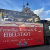 Die Freiwillige Feuerwehr Eibelstadt an der Spitze des Faschingszugs.