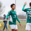 Wie wird sich der 1. FC Schweinfurt 1905 heute im letzten Testspiel schlagen? Im Bild: Jubel nach einem Tor von Dominik N'gatie (Schweinfurt), Elias Wehner (Schweinfurt) und Fabio Bozesan (Schweinfurt).