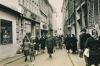 Eine historische Aufnahme der Keßlergasse. Wahrscheinlich ist sie in den 1950er-Jahren entstanden. Die Straße war eine beliebte Einkaufsstraße.  