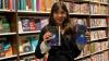 Die junge Autorin Angelina Gabriel zeigt in der Buchhandlung Rupprecht in Bad Neustadt ihren neuen Fantasieroman der Buchreihe "Dairi".