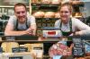 Franziska und Kilian Rhein von der Brotzeitbar in der Würzburger Eichhornstraße eröffnen Anfang April im Weingut am Stein ihre Wein & Brotzeitbar am Stein.