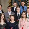 Auf dem Foto (vorne von links): Ina Gundermann, Lilly Kämmer, Emma van den Berg, Sarah Kohlhepp; (Mitte von links): Pfarrerin Gudrun Mirlein, Riccardo Griebel, Daniel Schade, Fabio Lippert; (hinten von links): Leon Bauer, Linus Möller.