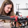 Mädchen und Technik passen nicht zusammen – mit solchen Vorurteilen will der Girlsʼ Days aufräumen. Auch an der THWS können Schülerinnen interessante MINT-Workshops besuchen.