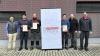 Freude über erfolgreiche Ausbildung (von links): Geschäftsführer Felix Weihrauch, Michael Wottschel, Jonas Schwarz, Paul Wagner, Ausbildungsleiter Jürgen Eyring und Ausbilder Arno Trost.