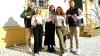Familie van Huet aus Haßfurt übernimmt die Gastronomie im Schloss Oberschwappach. Zunächst nur an einzelnen Tagen und für bestimmte Events. Von links: Kai, Alysha, Vanessa, Ivonne und Sean van Huet.