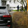 Autos werden im Würzburger Stadtteil Heuchelhof seit Monaten auf Fußwegen geparkt. 