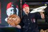 Völlig losgelöst von der Erde: Weltbäcker Axel Schmitt aus Frankenwinheim hat vier Brotsorten für die Lufthansa entwickelt. Völlig losgelöst von der Erde: Weltbäcker Axel Schmitt aus Frankenwinheim hat vier Brotsorten für die Lufthansa entwickelt.