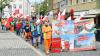 Rund 250 Arbeiter aus dem Bau-Gewerbe zogen beim Warnstreik am Mittwochmittag durch die Schweinfurter Innenstadt.