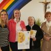 Übergabe von 1725 Euro in der Elisabethenstube der Erlöserschwestern (von links): Dr. Marion Schowalter, Leiterin der Traumaambulanz der Uniklinik Würzburg, Dr. Eva Kremer, Organisatorin Lions Club Würzburg Löwenbrücke, Schwester Simone, Leiterin der Elisabethenstube, Angelika Schlag, Präsidentin des Lions Clubs Würzburg.