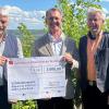 Das Foto zeigt Werner Langhirt (1. Vorsitzender), Jürgen Czalla (Präsident Lions Club Mittelmain-Karlstadt),  Herbert Bayer (Abteilungsleiter Heimat & Kultur).