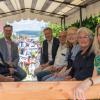 Unter dem Motto "Heßdorf bebt" feierten die Feuerwehr und der Sportverein gemeinsam  mit einem viertägigen Zeltfest und einem großen Festzug ihr jeweiliges Jubiläum.
