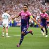 DFB-Kapitän Ilkay Gündogan jubelt nach seinem Tor zum 2:0 gegen Ungarn.