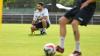 Der Ball rollt wieder: der neue Trainer Victor Kleinhenz vor seinem ersten Testspiel mit dem FC 05 Schweinfurt.