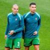 Zählen zusammen 79 Lenzen: Portugals Altstars Pepe (l) und Cristiano Ronaldo.