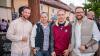 Zahlreiche Menschen besuchen am Samstag 22.06.24 das Promenaden Weinfest in Kitzingen am Main. Für die Partystimmung am Weinfest sorgten die "Partyvögel".