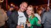 Zahlreiche Menschen besuchen am Samstag 22.06.24 das Promenaden Weinfest in Kitzingen am Main. Für die Partystimmung am Weinfest sorgten die "Partyvögel".