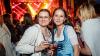 Zahlreiche Menschen besuchen am Samstag 22.06.24 das Promenaden Weinfest in Kitzingen am Main. Für die Partystimmung am Weinfest sorgten die "Partyvögel".
